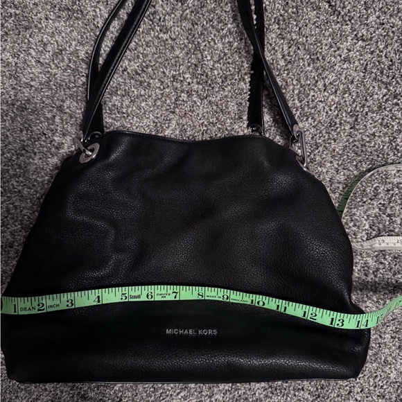 MICHAEL Michael Kors Raven Large Leather Shoulder Bag Black with Silver Hardware - Picture 5 of 10